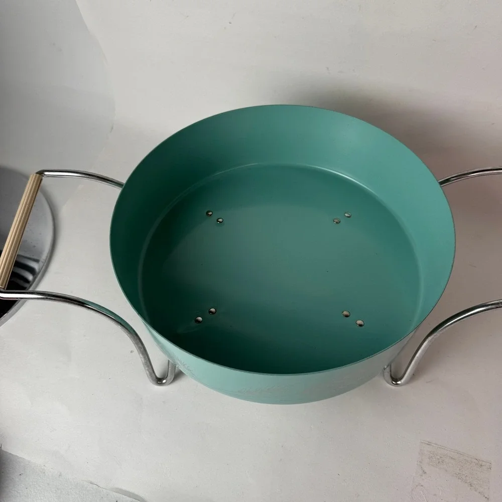 RARE Vtg Pyrex Atomic Turquoise Wheat 595 Chafing Serving Dish Chrome Cradle Lid